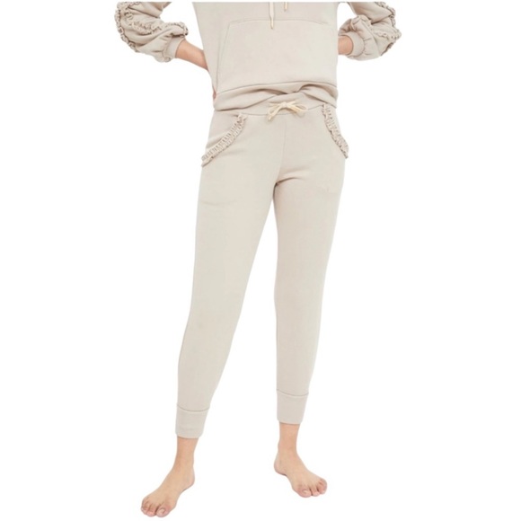 Generation Love Asta Ruffle Sweatpants joggers In Jet Stream Cream Size Large - Picture 11 of 11